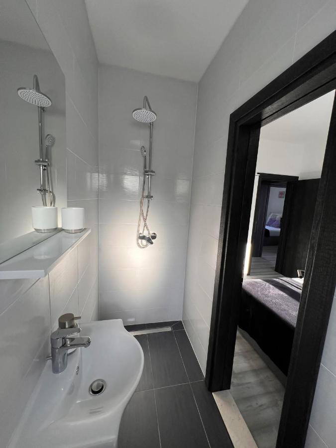 Apartment Lena Baška Voda エクステリア 写真
